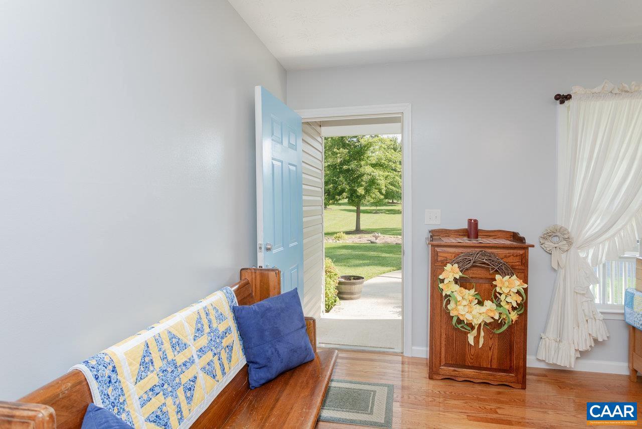 391 HERMITAGE RD, STAUNTON, Virginia 24401, 3 Bedrooms Bedrooms, ,2 BathroomsBathrooms,Residential,For sale,391 HERMITAGE RD,666339 MLS # 666339