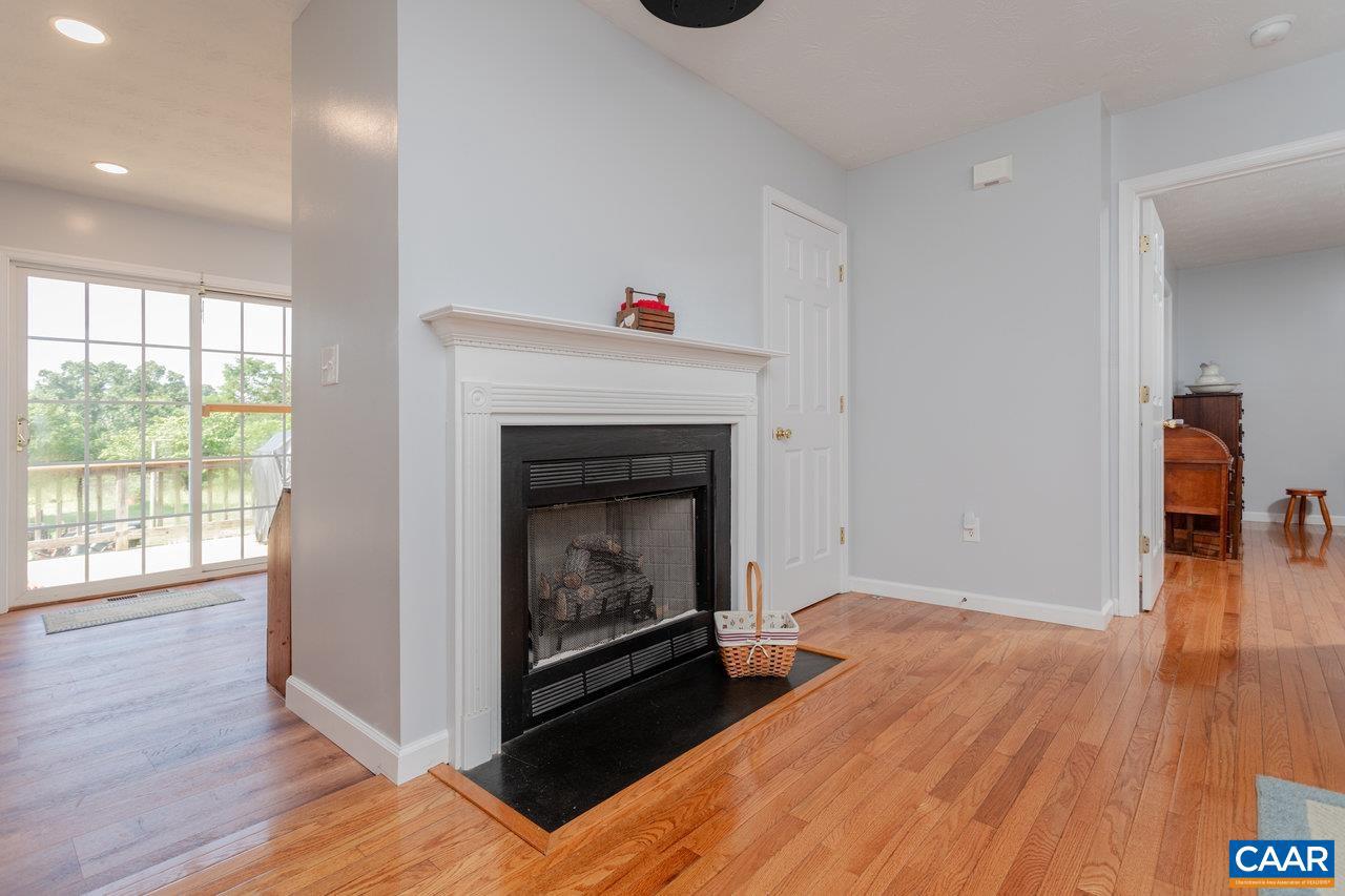 391 HERMITAGE RD, STAUNTON, Virginia 24401, 3 Bedrooms Bedrooms, ,2 BathroomsBathrooms,Residential,For sale,391 HERMITAGE RD,666339 MLS # 666339