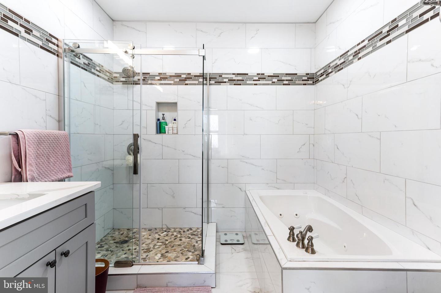 1405 MONTELLO AVE NE, WASHINGTON, District Of Columbia 20002, 4 Bedrooms Bedrooms, ,2 BathroomsBathrooms,Residential,For sale,1405 MONTELLO AVE NE,DCDC2184432 MLS # DCDC2184432