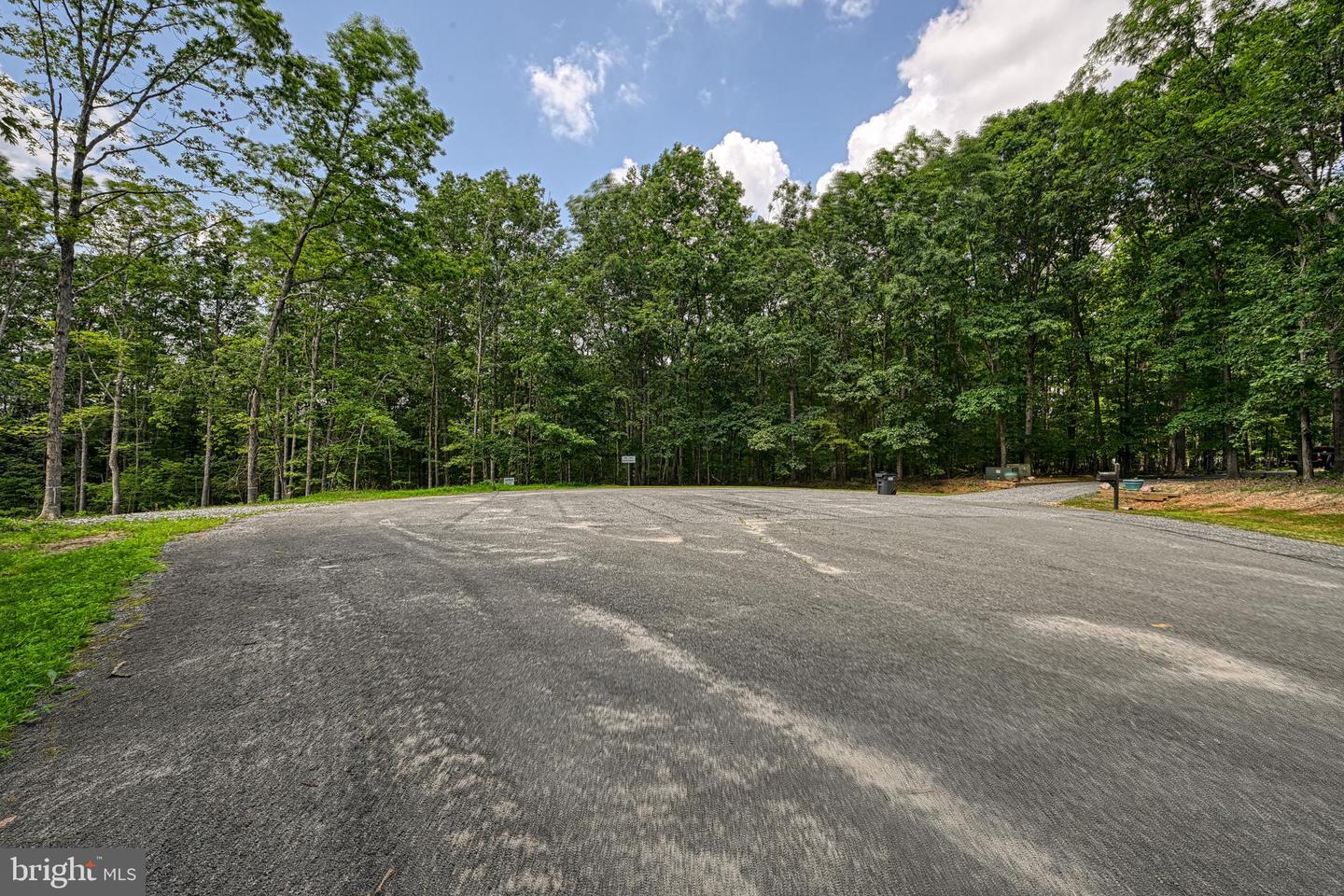 LOT 7 PINEWOOD DR, MINERAL, Virginia 23117, ,Land,For sale,LOT 7 PINEWOOD DR,VALA2008156 MLS # VALA2008156