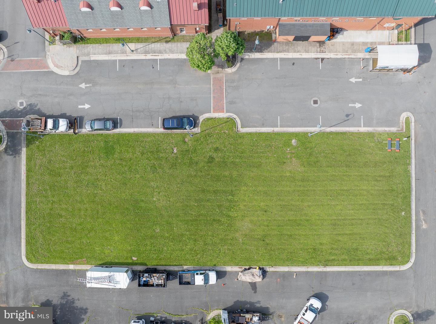 43140 TOWN HALL PLZ, CHANTILLY, Virginia 20152, ,Land,For sale,43140 TOWN HALL PLZ,VALO2101126 MLS # VALO2101126