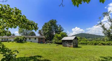 13415 CREST HILL RD, FLINT HILL, Virginia, 3 Bedrooms Bedrooms, ,2 BathroomsBathrooms,Residential,13415 CREST HILL RD,VARP2002164 MLS # VARP2002164