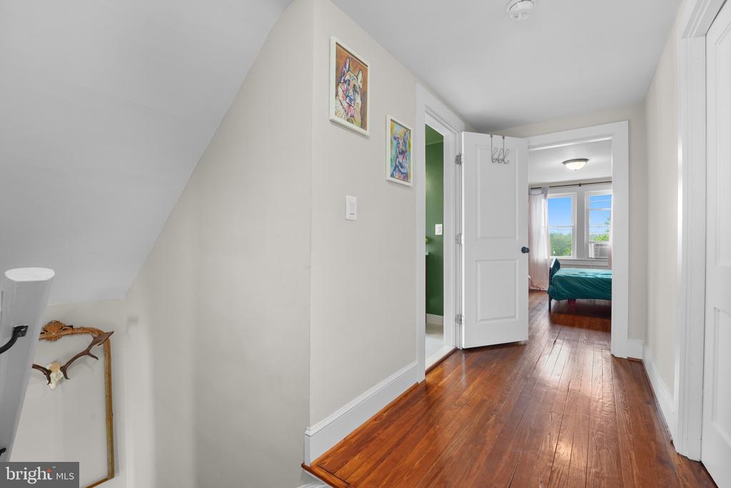 118 W EDMONDSON ST, CULPEPER, Virginia 22701, 4 Bedrooms Bedrooms, ,2 BathroomsBathrooms,Residential,118 W EDMONDSON ST,VACU2010936 MLS # VACU2010936