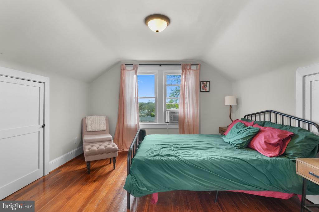 118 W EDMONDSON ST, CULPEPER, Virginia 22701, 4 Bedrooms Bedrooms, ,2 BathroomsBathrooms,Residential,118 W EDMONDSON ST,VACU2010936 MLS # VACU2010936