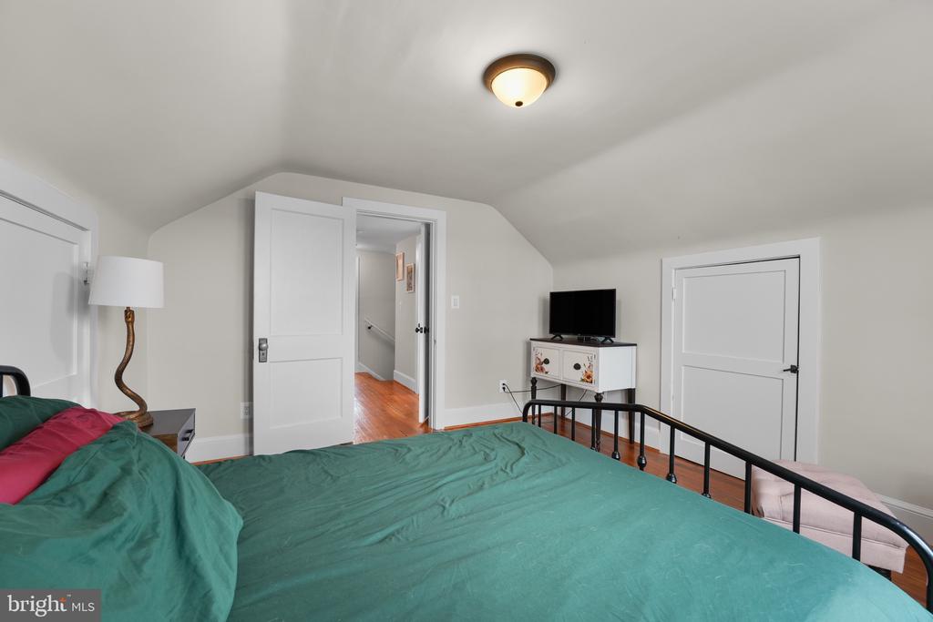 118 W EDMONDSON ST, CULPEPER, Virginia 22701, 4 Bedrooms Bedrooms, ,2 BathroomsBathrooms,Residential,118 W EDMONDSON ST,VACU2010936 MLS # VACU2010936