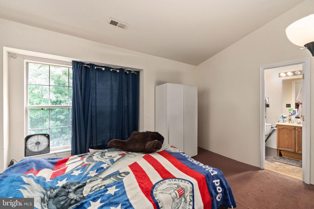 11313 KINGS CREST CT, FREDERICKSBURG, Virginia 22407, 3 Bedrooms Bedrooms, ,2 BathroomsBathrooms,Residential,KINGS CREST AT S,11313 KINGS CREST CT,VASP2034428 MLS # VASP2034428