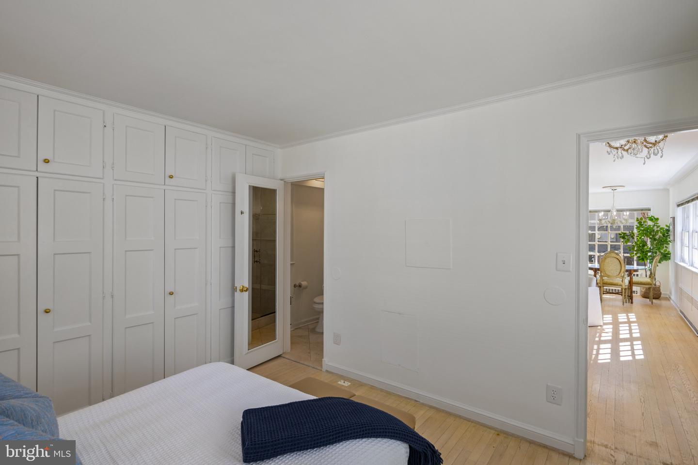 4625 TILDEN ST NW, WASHINGTON, District Of Columbia 20016, 2 Bedrooms Bedrooms, ,2 BathroomsBathrooms,Residential,For sale,4625 TILDEN ST NW,DCDC2193082 MLS # DCDC2193082
