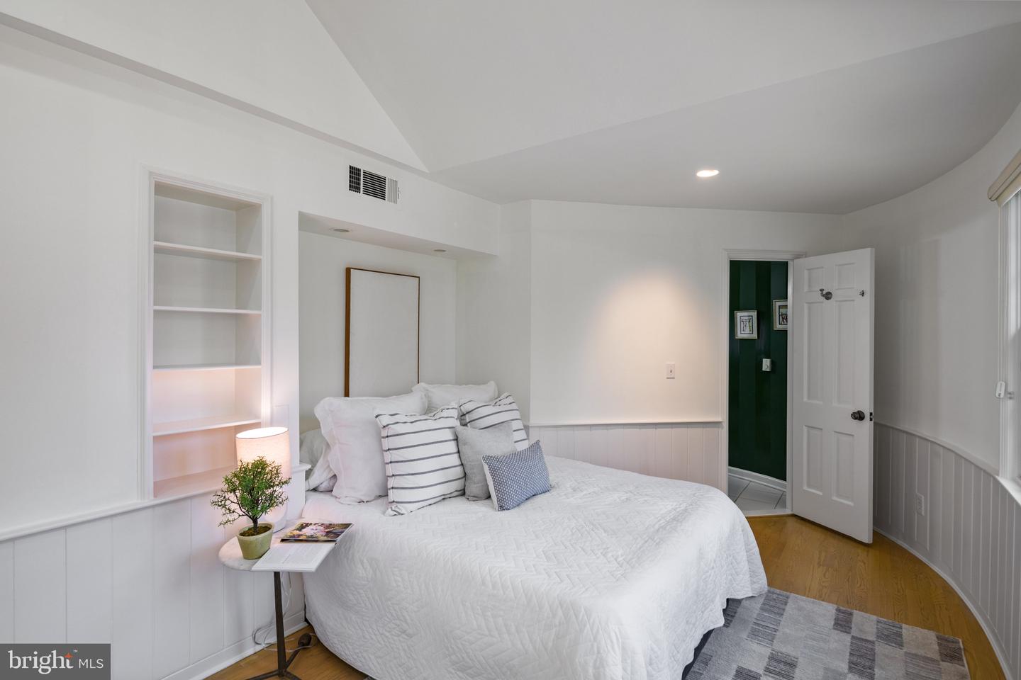 4625 TILDEN ST NW, WASHINGTON, District Of Columbia 20016, 2 Bedrooms Bedrooms, ,2 BathroomsBathrooms,Residential,For sale,4625 TILDEN ST NW,DCDC2193082 MLS # DCDC2193082