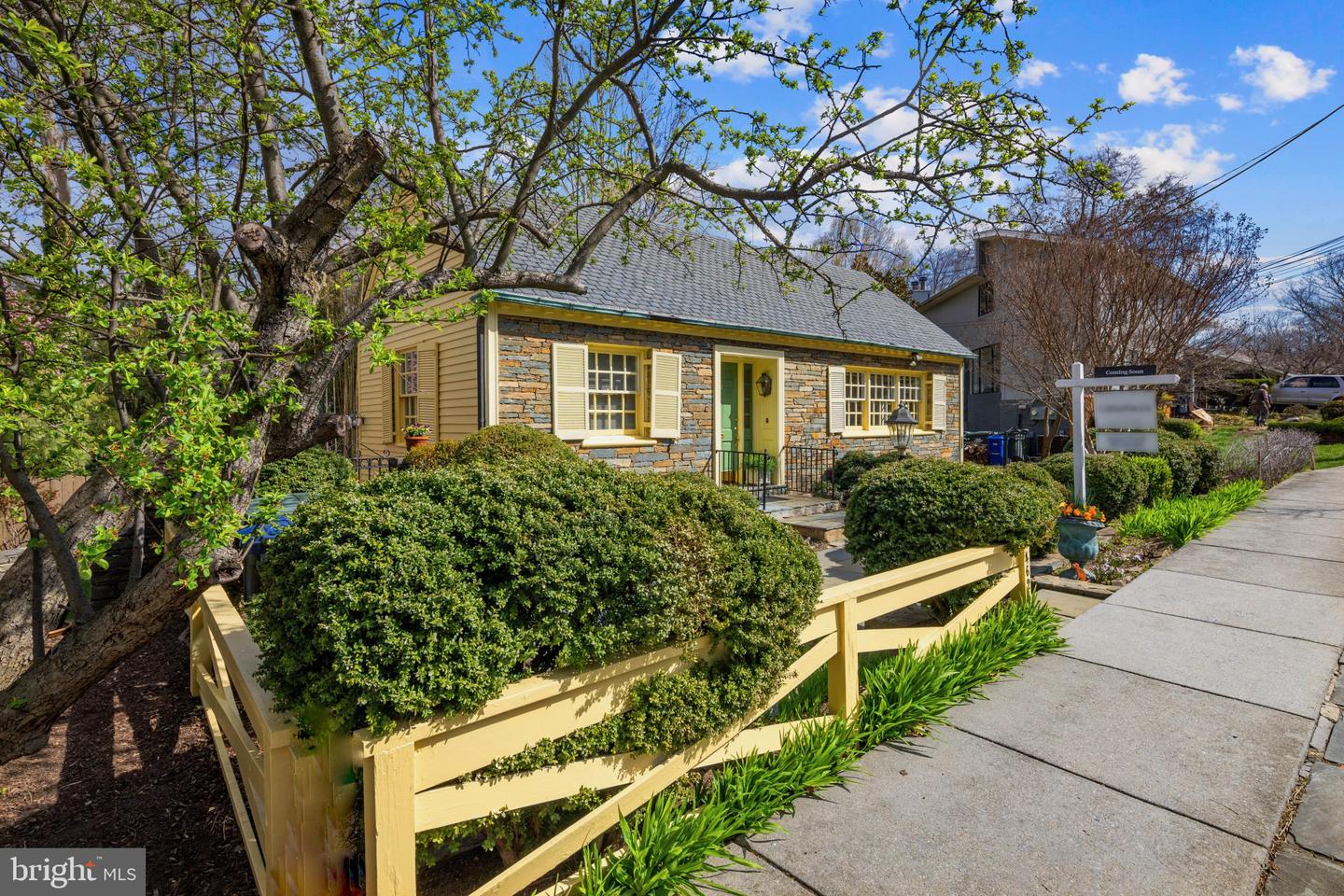 4625 TILDEN ST NW, WASHINGTON, District Of Columbia 20016, 2 Bedrooms Bedrooms, ,2 BathroomsBathrooms,Residential,For sale,4625 TILDEN ST NW,DCDC2193082 MLS # DCDC2193082