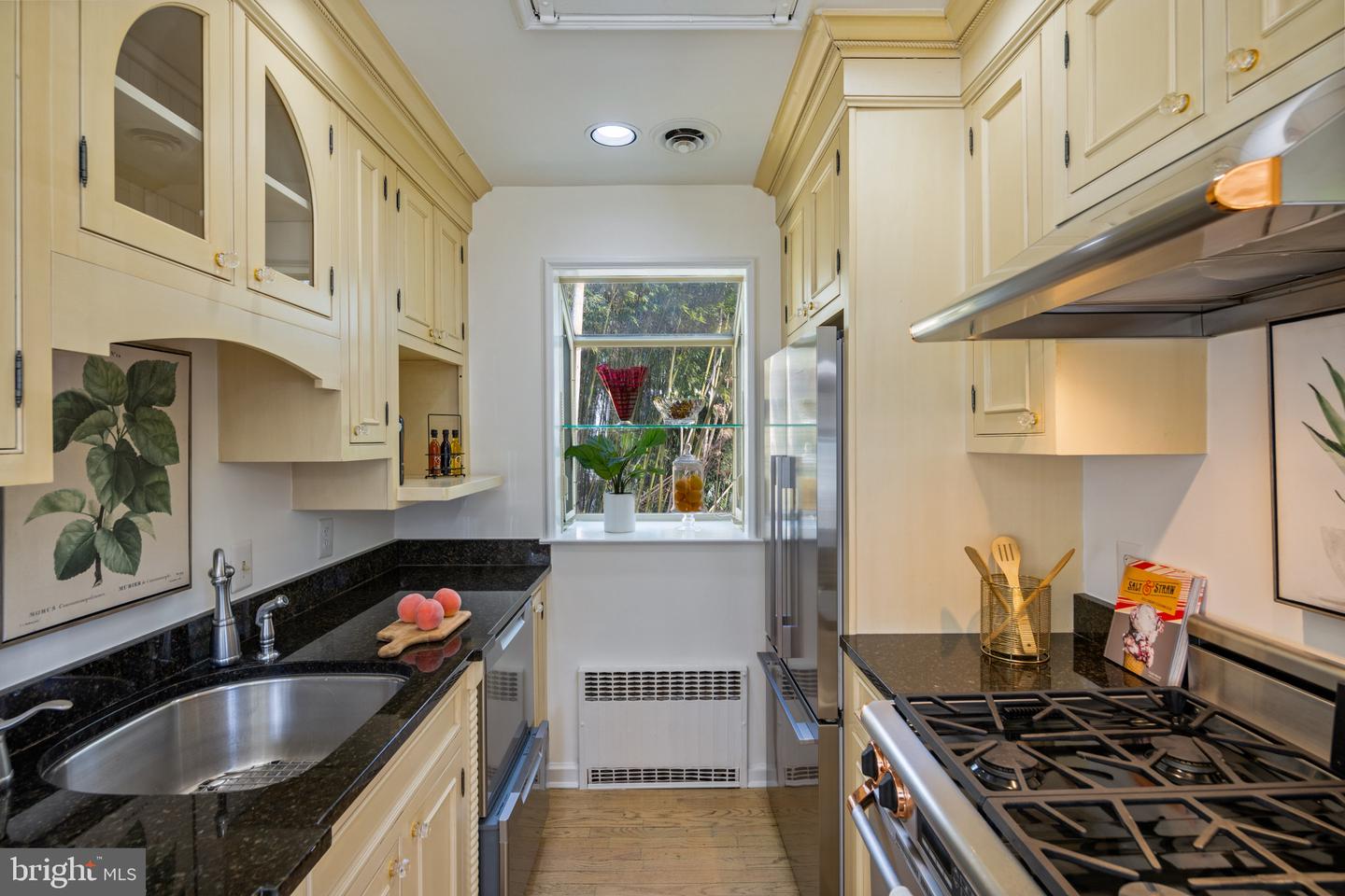 4625 TILDEN ST NW, WASHINGTON, District Of Columbia 20016, 2 Bedrooms Bedrooms, ,2 BathroomsBathrooms,Residential,For sale,4625 TILDEN ST NW,DCDC2193082 MLS # DCDC2193082
