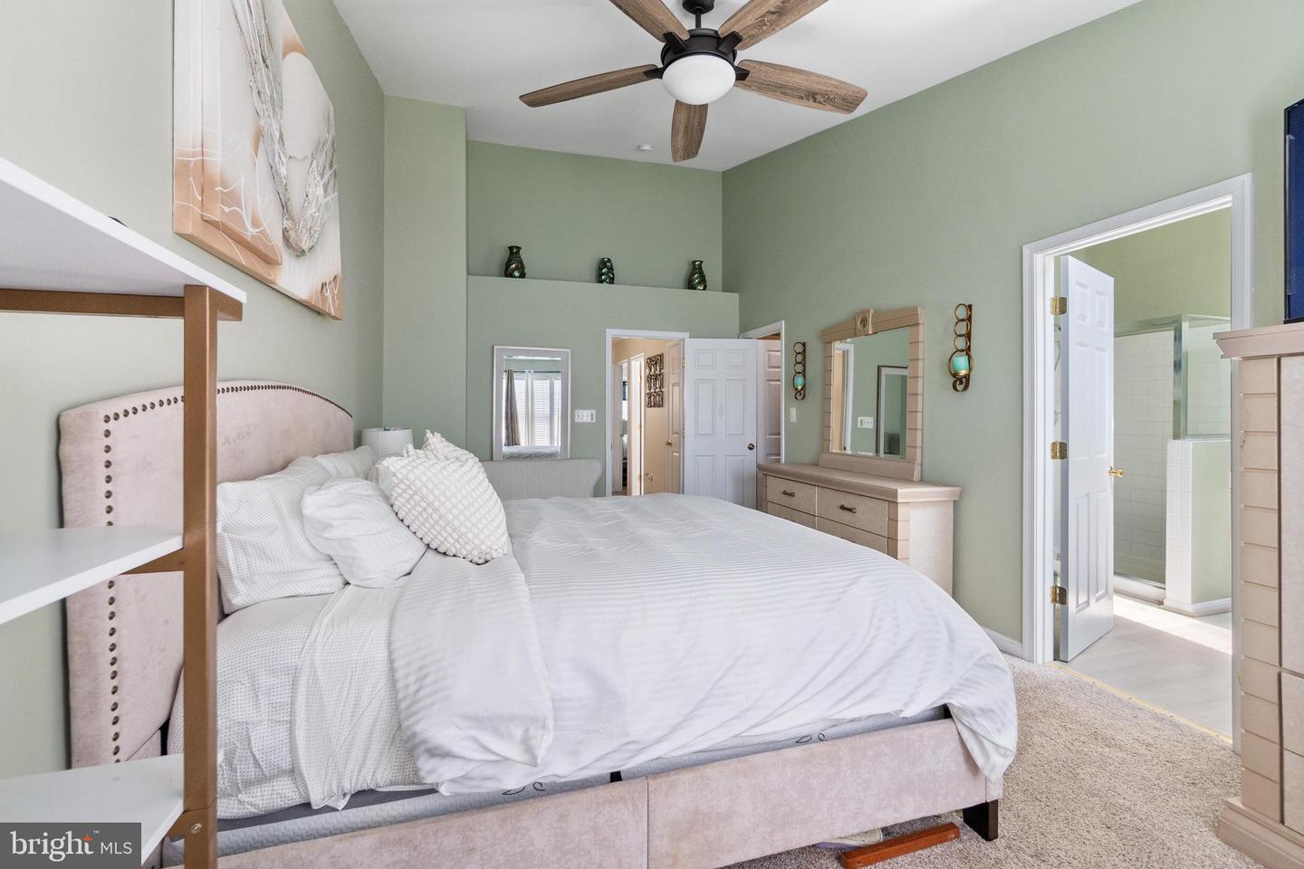 12457 EVEREST PEAK LN, WOODBRIDGE, Virginia 22192, 3 Bedrooms Bedrooms, ,3 BathroomsBathrooms,Residential,For sale,12457 EVEREST PEAK LN,VAPW2092902 MLS # VAPW2092902