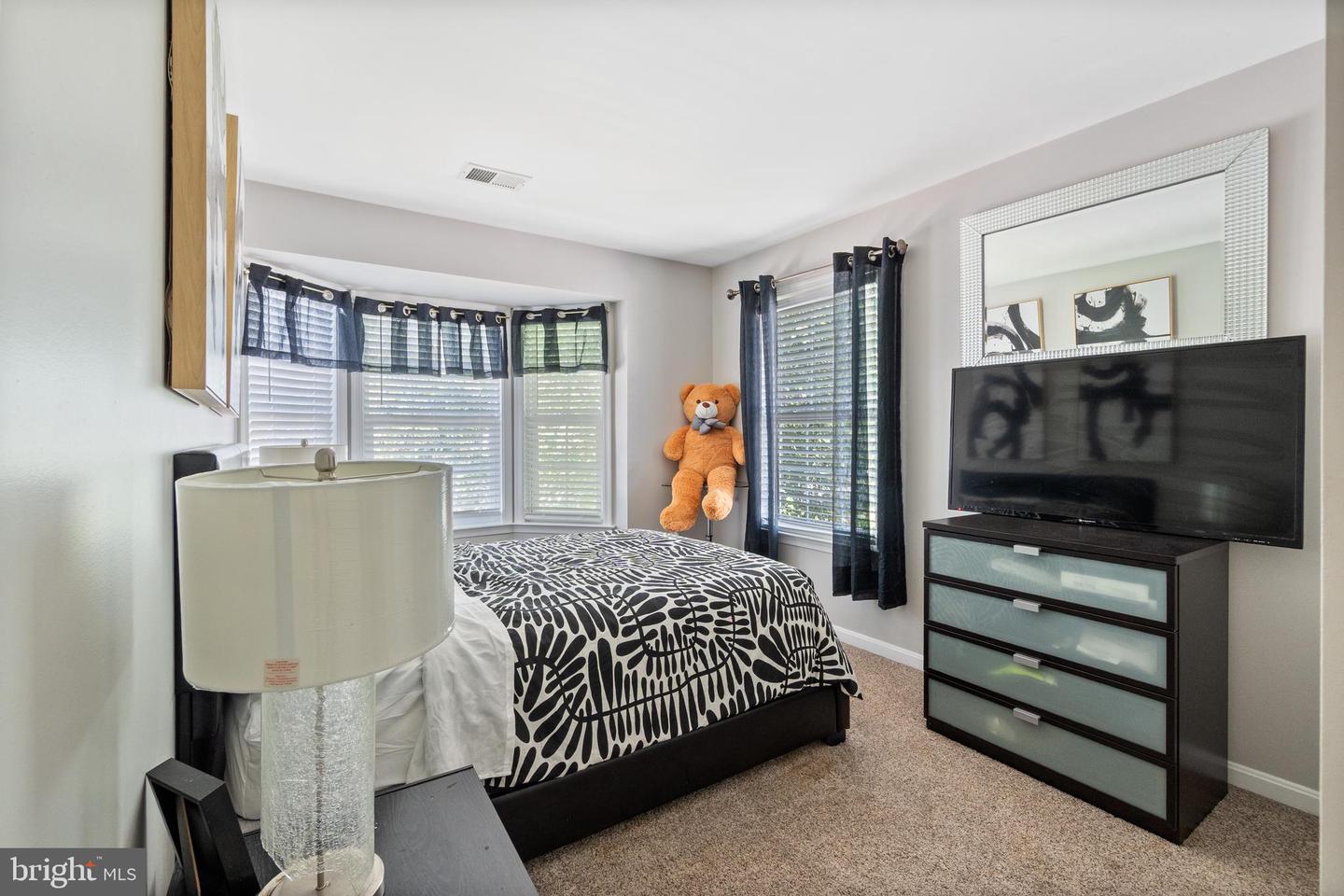 12457 EVEREST PEAK LN, WOODBRIDGE, Virginia 22192, 3 Bedrooms Bedrooms, ,3 BathroomsBathrooms,Residential,For sale,12457 EVEREST PEAK LN,VAPW2092902 MLS # VAPW2092902