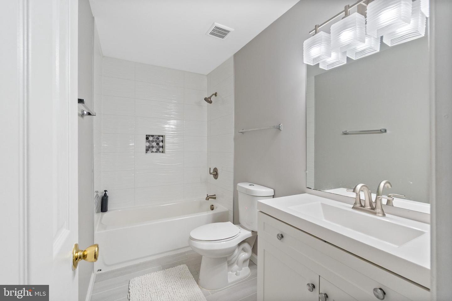 12457 EVEREST PEAK LN, WOODBRIDGE, Virginia 22192, 3 Bedrooms Bedrooms, ,3 BathroomsBathrooms,Residential,For sale,12457 EVEREST PEAK LN,VAPW2092902 MLS # VAPW2092902