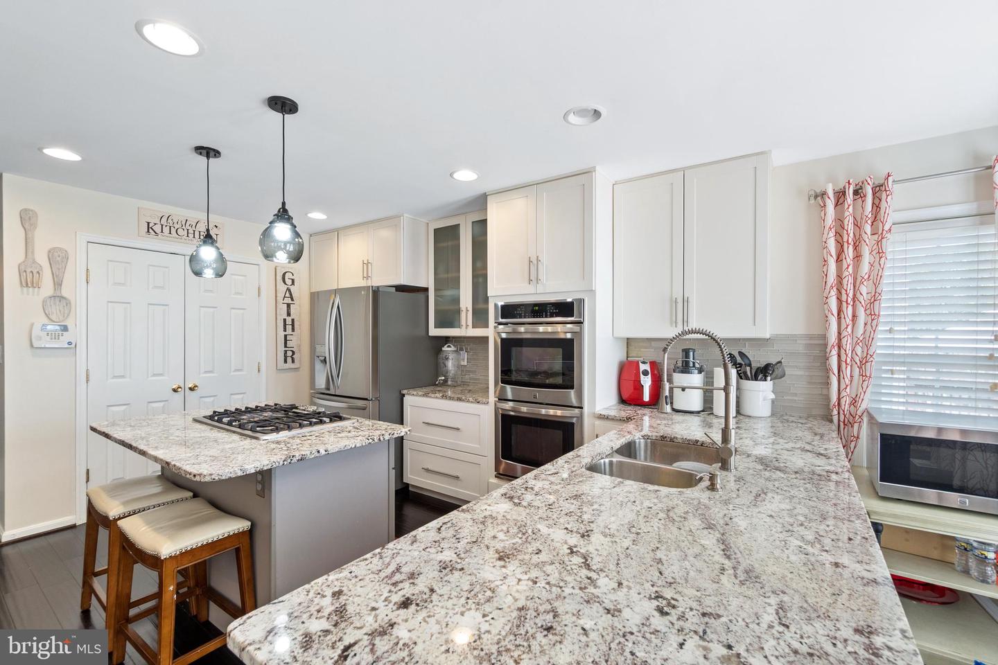 12457 EVEREST PEAK LN, WOODBRIDGE, Virginia 22192, 3 Bedrooms Bedrooms, ,3 BathroomsBathrooms,Residential,For sale,12457 EVEREST PEAK LN,VAPW2092902 MLS # VAPW2092902