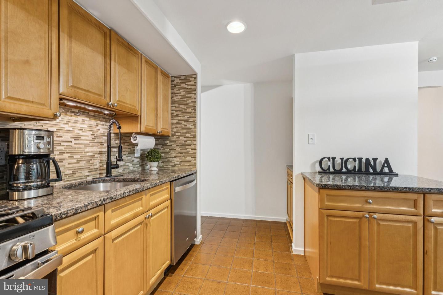 11234 HUNTING HORN LN, RESTON, Virginia 20191, 4 Bedrooms Bedrooms, ,2 BathroomsBathrooms,Residential,For sale,11234 HUNTING HORN LN,VAFX2237000 MLS # VAFX2237000