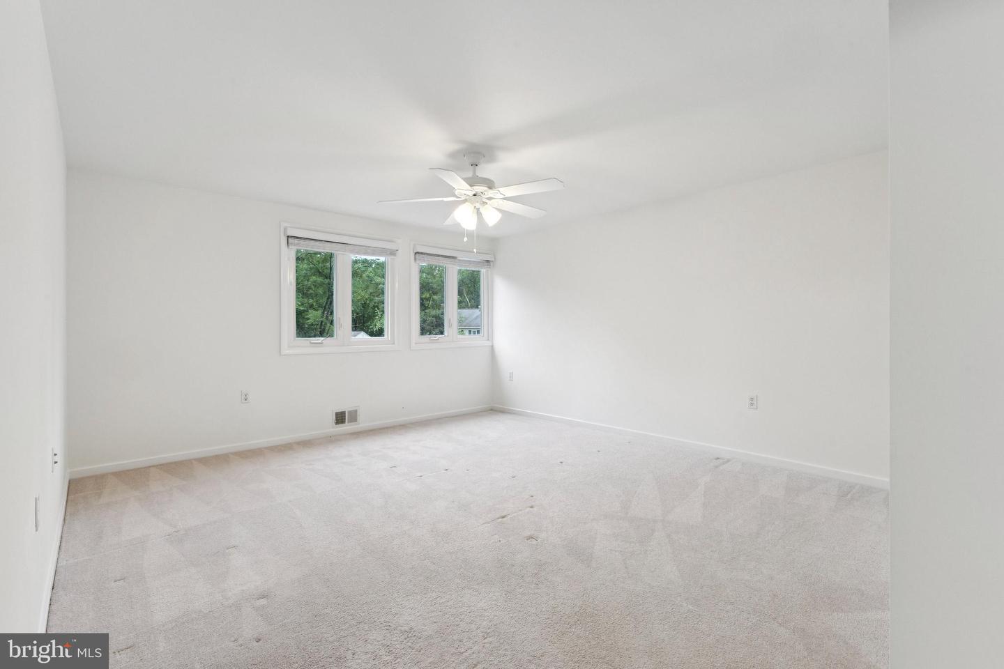 11234 HUNTING HORN LN, RESTON, Virginia 20191, 4 Bedrooms Bedrooms, ,2 BathroomsBathrooms,Residential,For sale,11234 HUNTING HORN LN,VAFX2237000 MLS # VAFX2237000