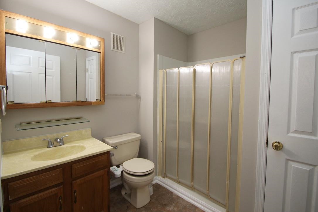 1282 OX RD, WOODSTOCK, Virginia 22664, 2 Bedrooms Bedrooms, ,2 BathroomsBathrooms,Residential,1282 OX RD,664598 MLS # 664598