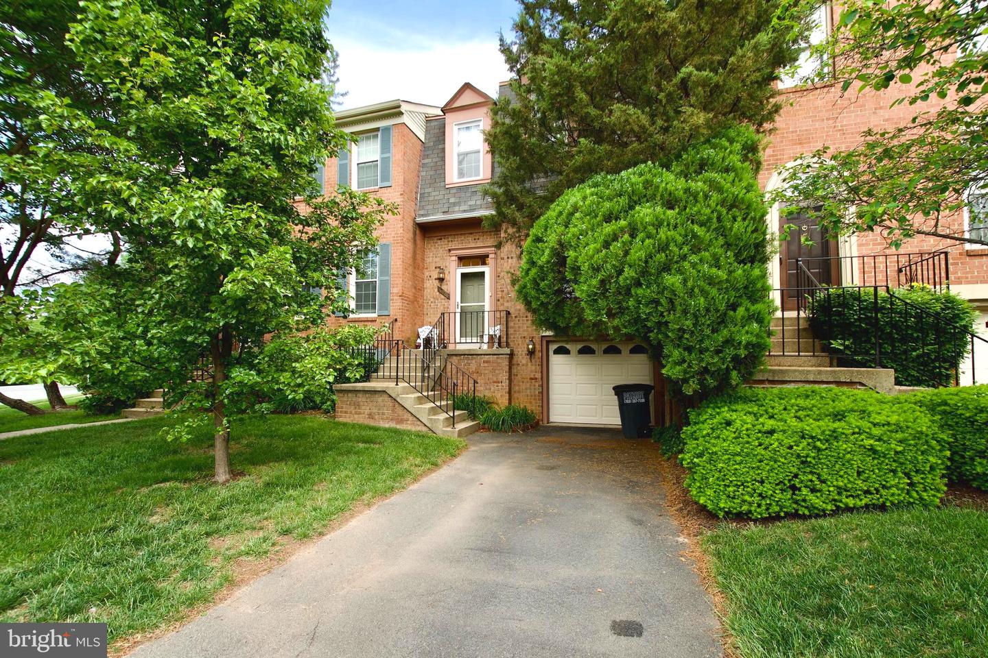 4024 NICHOLAS CT, FAIRFAX, Virginia 22033, 3 Bedrooms Bedrooms, ,3 BathroomsBathrooms,Residential,For sale,4024 NICHOLAS CT,VAFX2237876 MLS # VAFX2237876