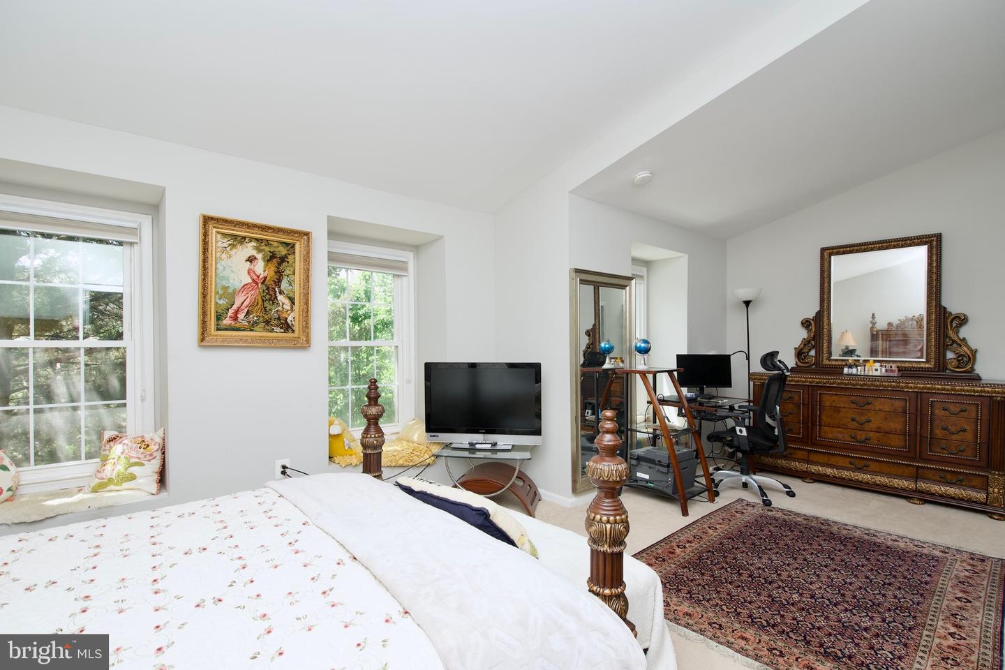 4024 NICHOLAS CT, FAIRFAX, Virginia 22033, 3 Bedrooms Bedrooms, ,3 BathroomsBathrooms,Residential,For sale,4024 NICHOLAS CT,VAFX2237876 MLS # VAFX2237876