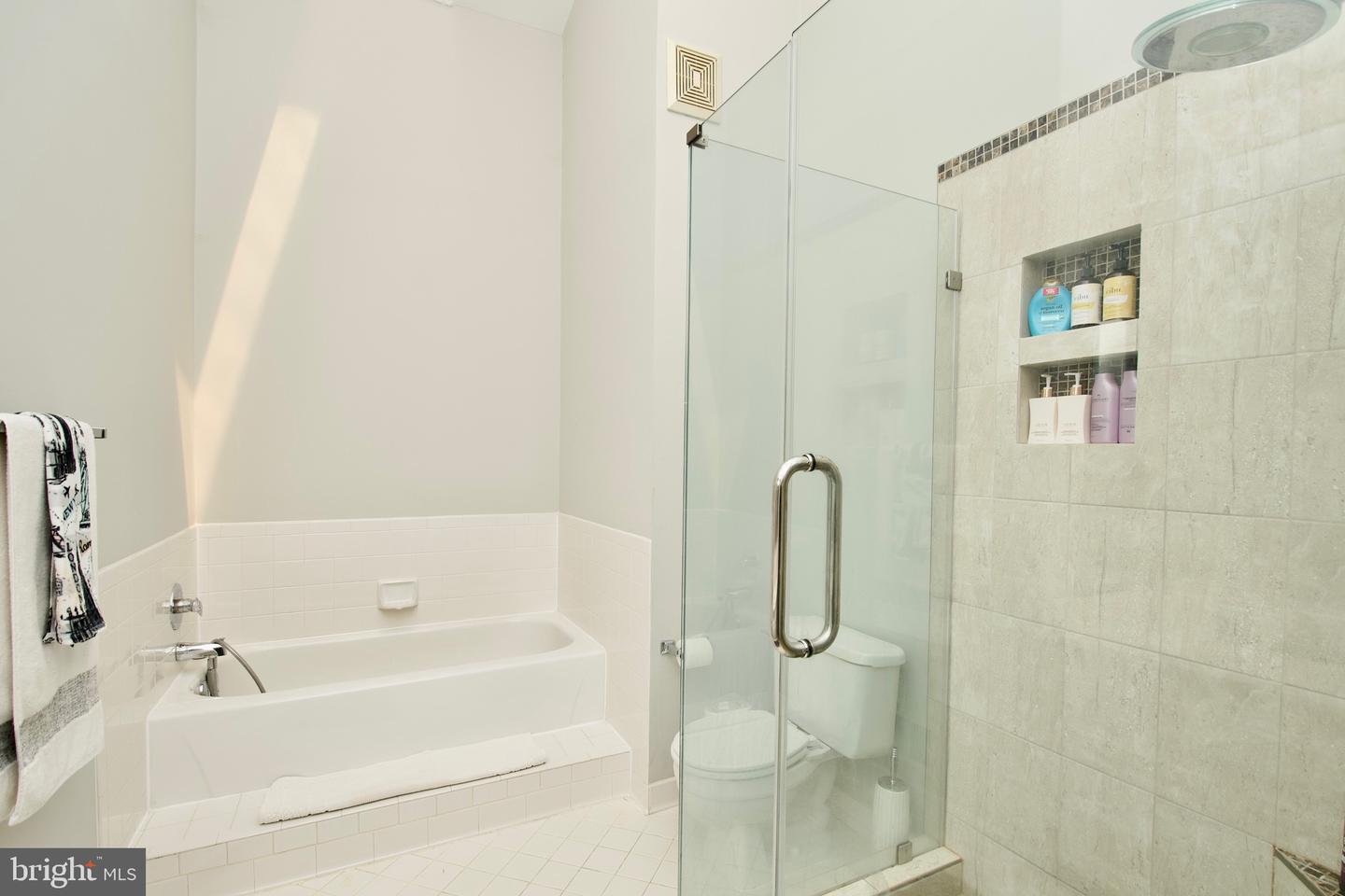 4024 NICHOLAS CT, FAIRFAX, Virginia 22033, 3 Bedrooms Bedrooms, ,3 BathroomsBathrooms,Residential,For sale,4024 NICHOLAS CT,VAFX2237876 MLS # VAFX2237876