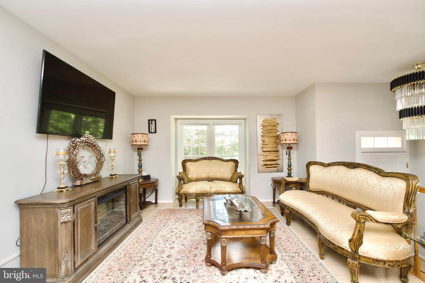 4024 NICHOLAS CT, FAIRFAX, Virginia 22033, 3 Bedrooms Bedrooms, ,3 BathroomsBathrooms,Residential,For sale,4024 NICHOLAS CT,VAFX2237876 MLS # VAFX2237876