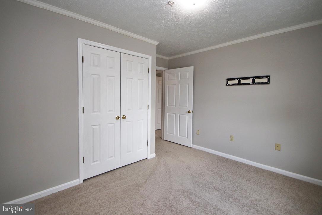 1282-A12 OX RD, WOODSTOCK, Virginia 22664, 2 Bedrooms Bedrooms, ,2 BathroomsBathrooms,Residential,For sale,1282-A12 OX RD,VASH2011442 MLS # VASH2011442