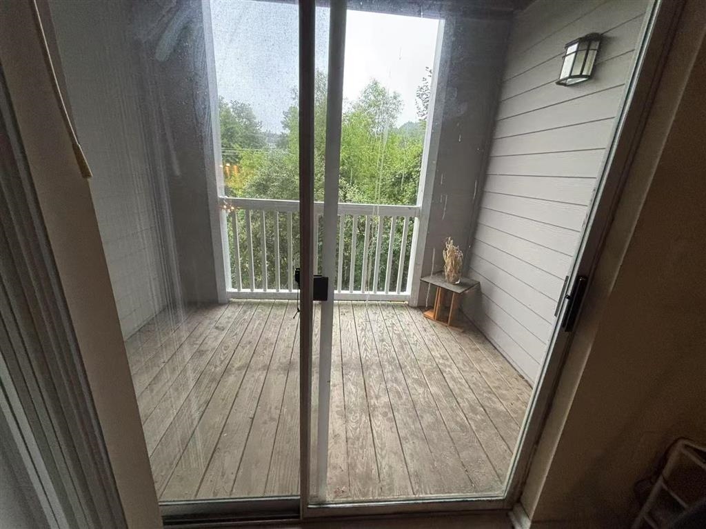 175 YELLOWSTONE DR, CHARLOTTESVILLE, Virginia 22903, 3 Bedrooms Bedrooms, ,3 BathroomsBathrooms,Residential,175 YELLOWSTONE DR,666338 MLS # 666338