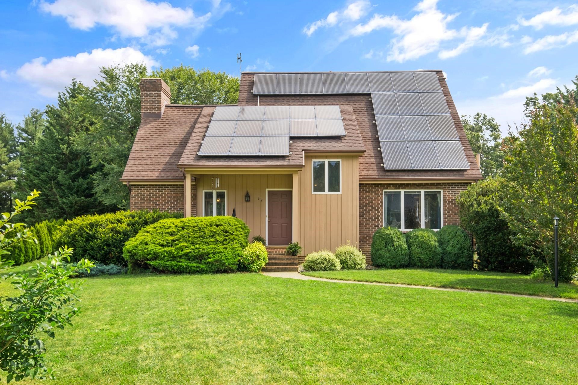 32 SPRING CT, WAYNESBORO, Virginia 22980, 3 Bedrooms Bedrooms, ,2 BathroomsBathrooms,Residential,32 SPRING CT,666344 MLS # 666344