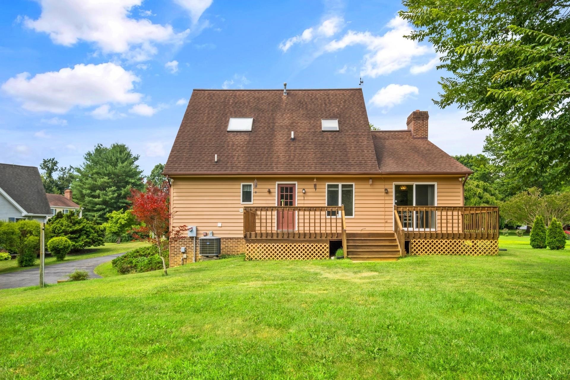 32 SPRING CT, WAYNESBORO, Virginia 22980, 3 Bedrooms Bedrooms, ,2 BathroomsBathrooms,Residential,32 SPRING CT,666344 MLS # 666344