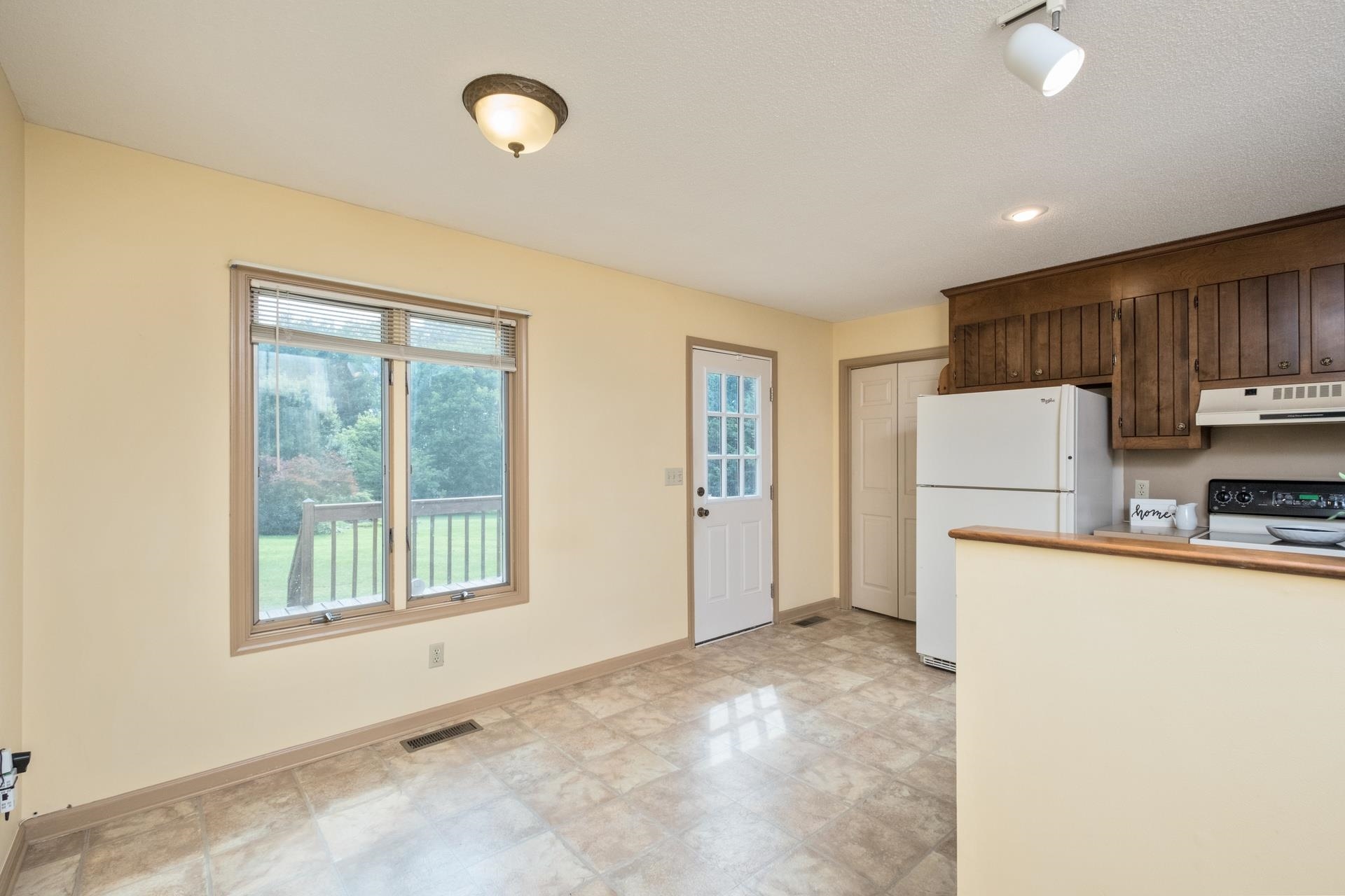 32 SPRING CT, WAYNESBORO, Virginia 22980, 3 Bedrooms Bedrooms, ,2 BathroomsBathrooms,Residential,32 SPRING CT,666344 MLS # 666344