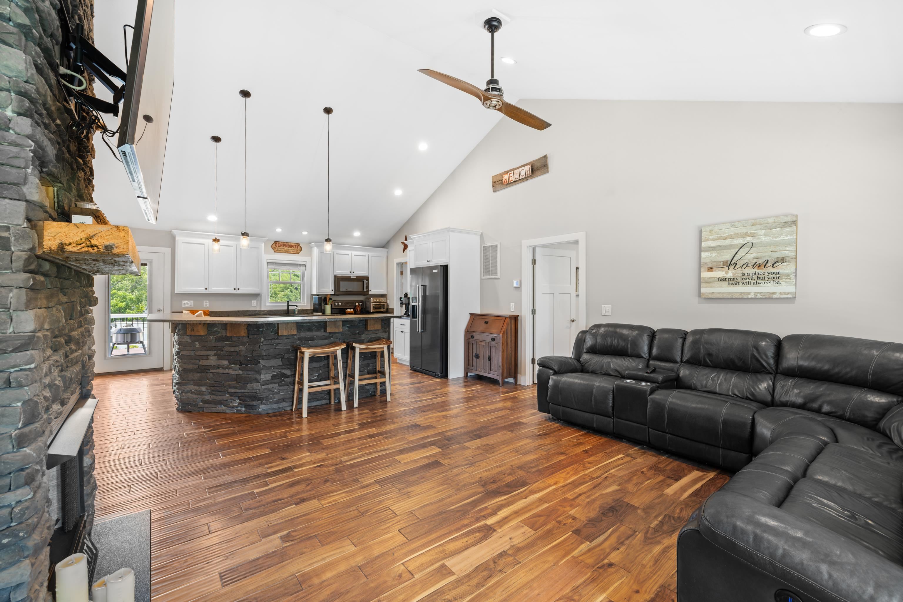56 SERENDIPITY LN, CRIMORA, Virginia 24431, 3 Bedrooms Bedrooms, ,2 BathroomsBathrooms,Residential,56 SERENDIPITY LN,666358 MLS # 666358