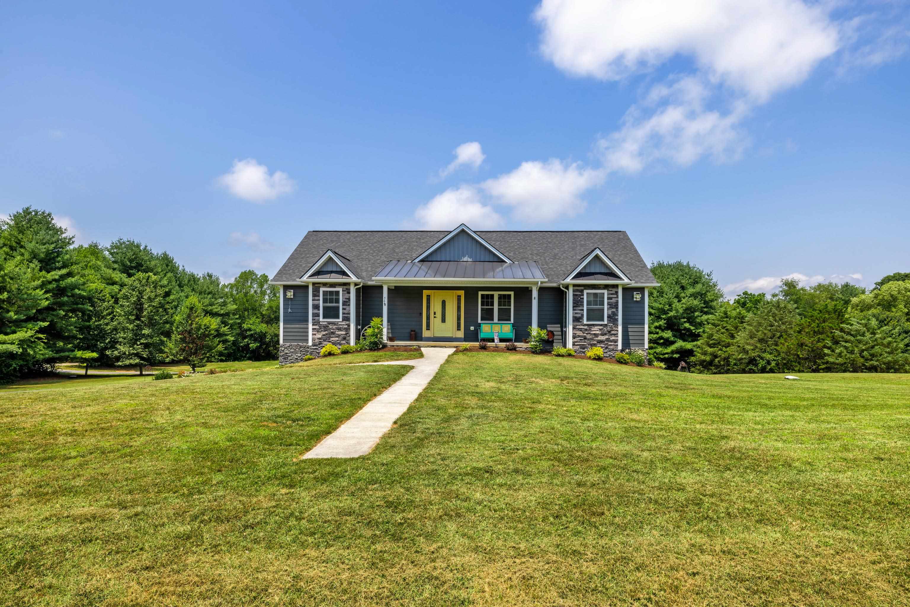56 SERENDIPITY LN, CRIMORA, Virginia 24431, 3 Bedrooms Bedrooms, ,2 BathroomsBathrooms,Residential,56 SERENDIPITY LN,666358 MLS # 666358