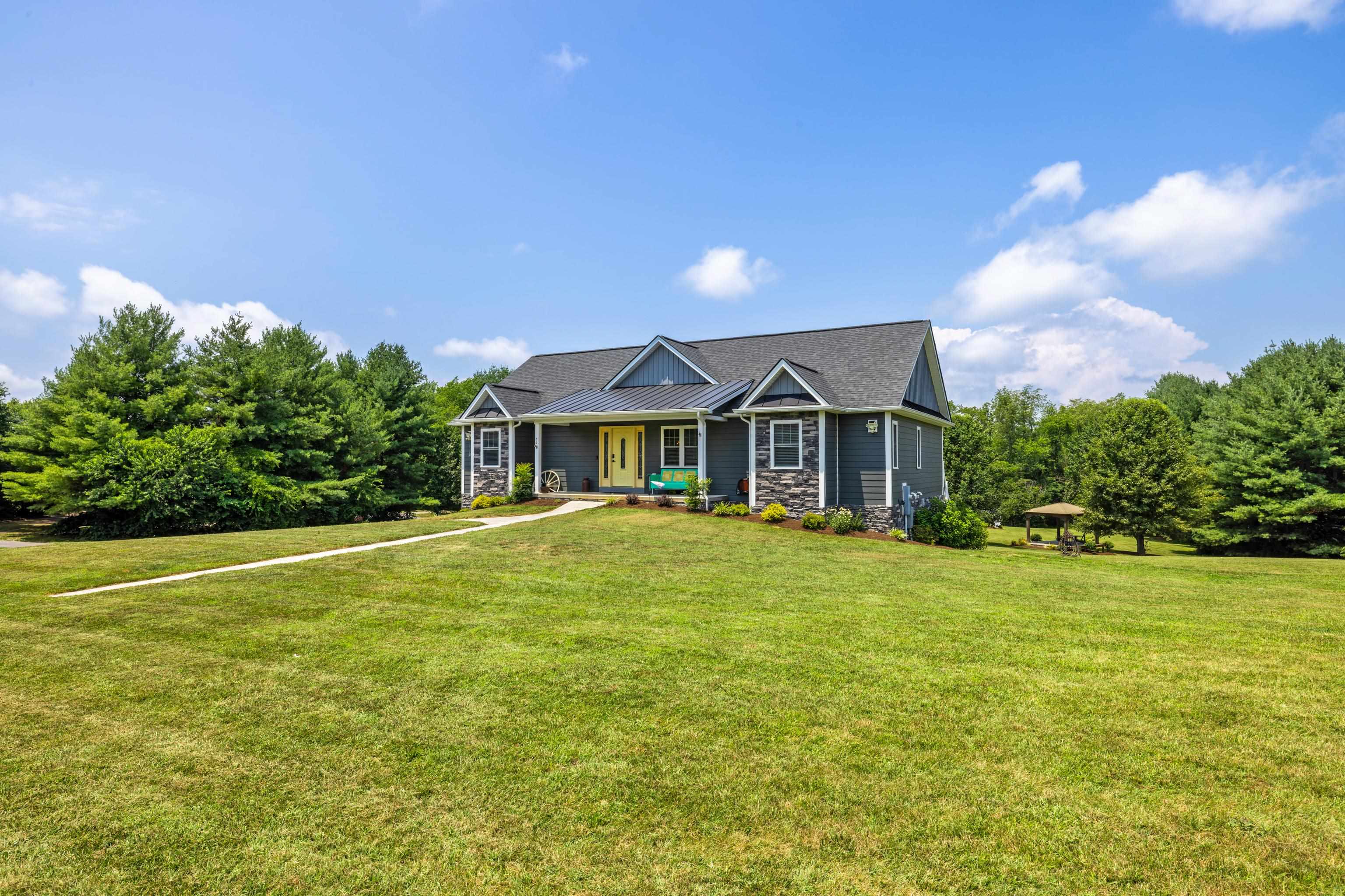 56 SERENDIPITY LN, CRIMORA, Virginia 24431, 3 Bedrooms Bedrooms, ,2 BathroomsBathrooms,Residential,56 SERENDIPITY LN,666358 MLS # 666358
