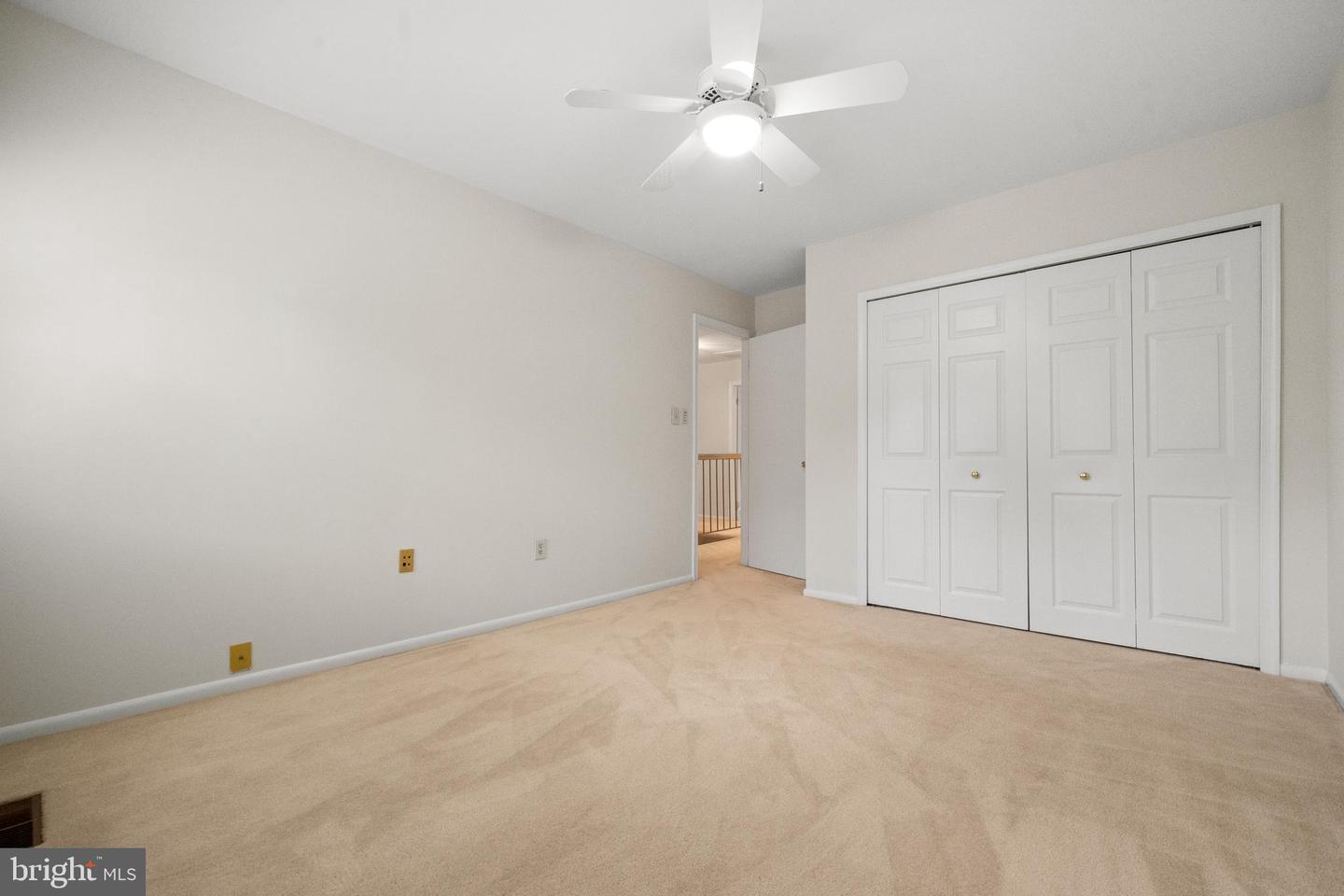 6913 MCLEAN PARK MANOR CT, MCLEAN, Virginia 22101, 4 Bedrooms Bedrooms, ,3 BathroomsBathrooms,Residential,For sale,6913 MCLEAN PARK MANOR CT,VAFX2242666 MLS # VAFX2242666