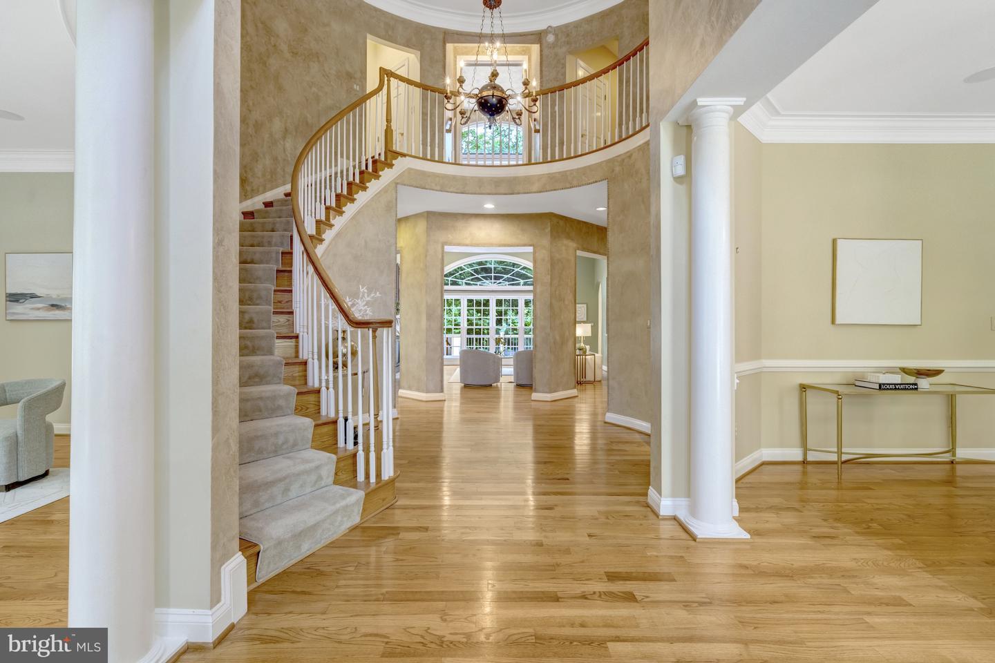 7811 CROWNHURST CT, MCLEAN, Virginia 22102, 6 Bedrooms Bedrooms, ,6 BathroomsBathrooms,Residential,For sale,7811 CROWNHURST CT,VAFX2242912 MLS # VAFX2242912