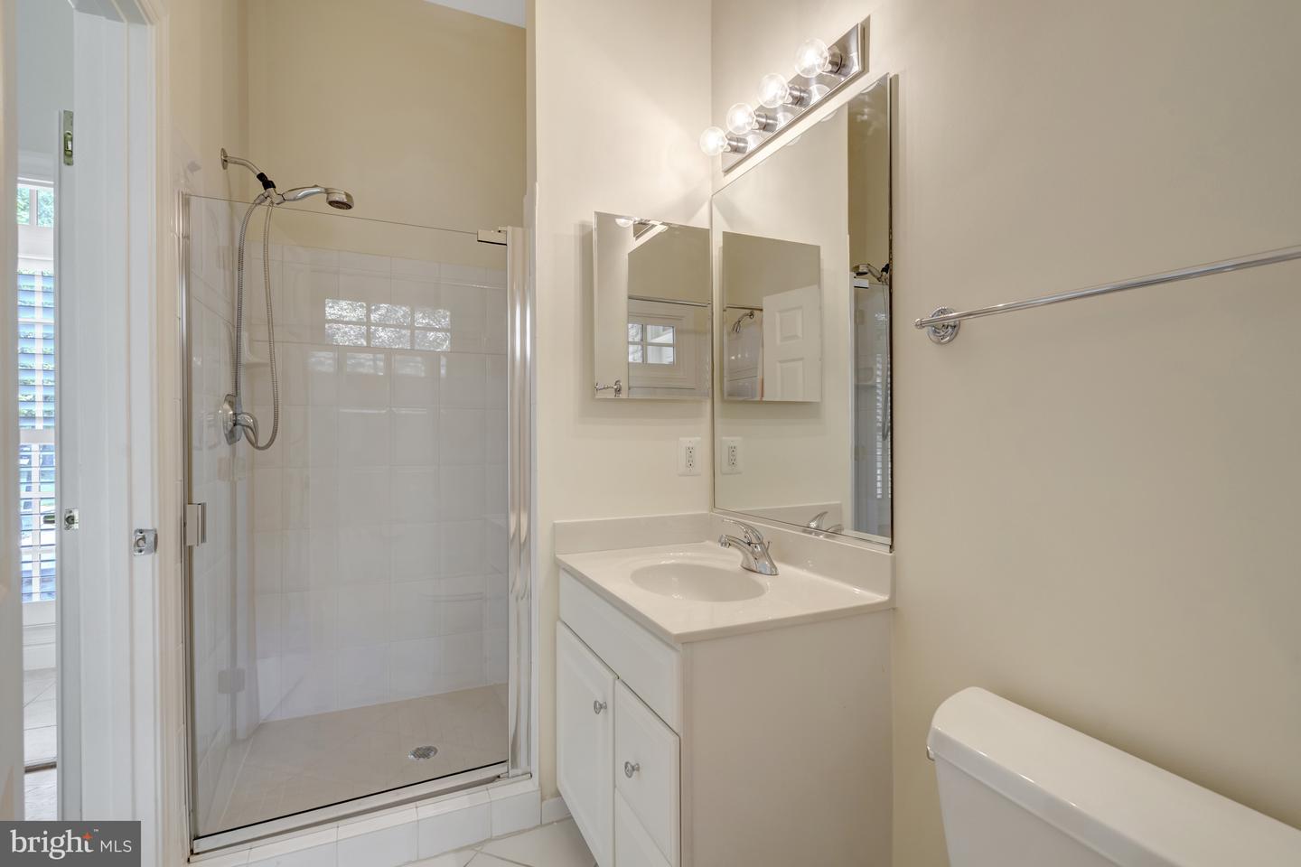 7811 CROWNHURST CT, MCLEAN, Virginia 22102, 6 Bedrooms Bedrooms, ,6 BathroomsBathrooms,Residential,For sale,7811 CROWNHURST CT,VAFX2242912 MLS # VAFX2242912