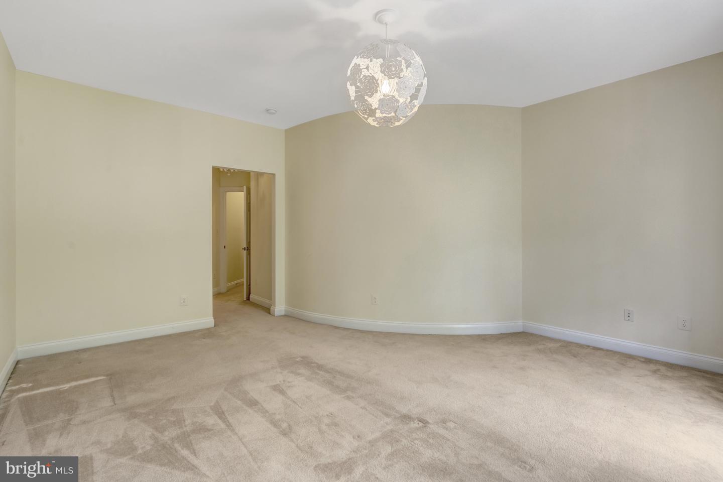 7811 CROWNHURST CT, MCLEAN, Virginia 22102, 6 Bedrooms Bedrooms, ,6 BathroomsBathrooms,Residential,For sale,7811 CROWNHURST CT,VAFX2242912 MLS # VAFX2242912