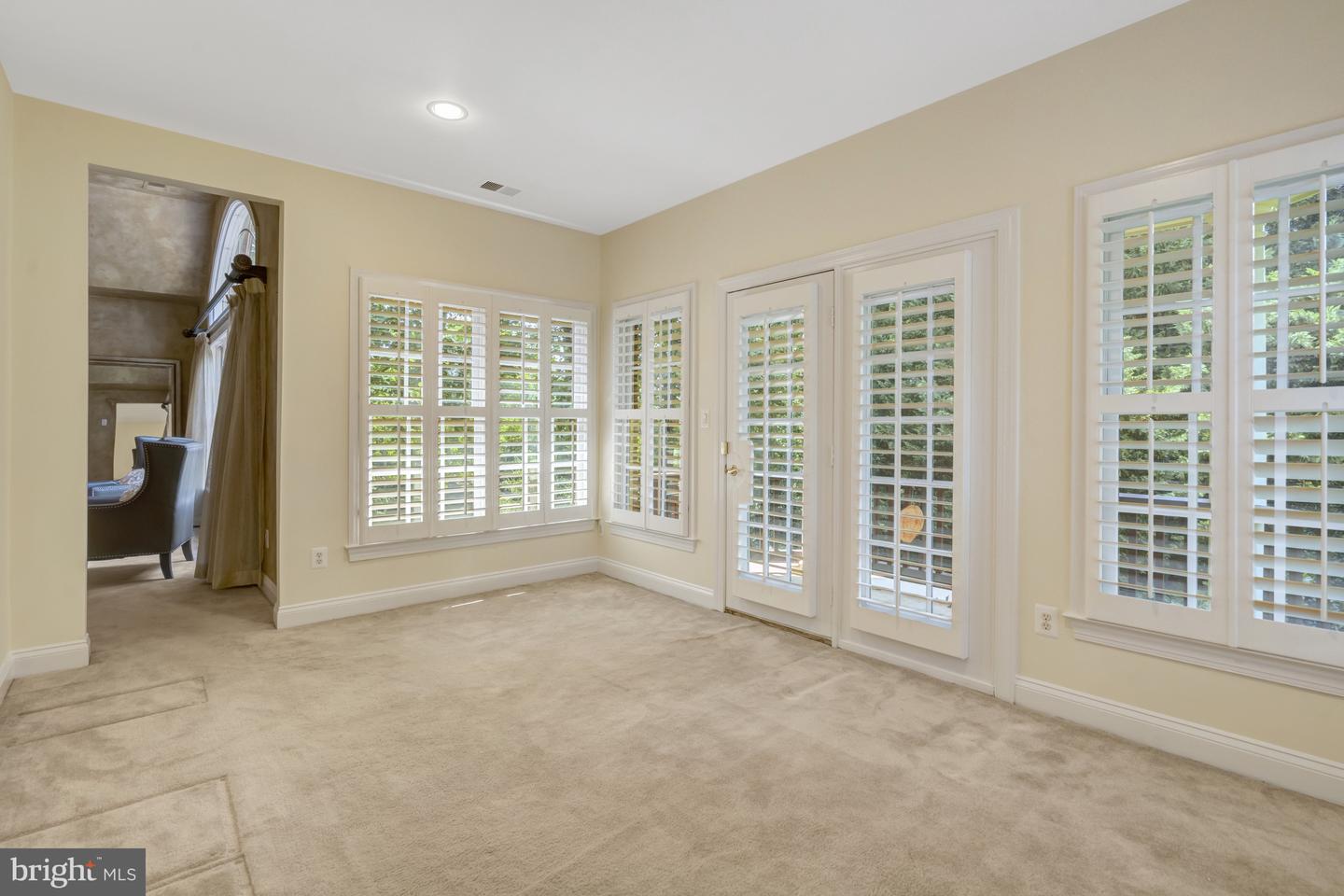 7811 CROWNHURST CT, MCLEAN, Virginia 22102, 6 Bedrooms Bedrooms, ,6 BathroomsBathrooms,Residential,For sale,7811 CROWNHURST CT,VAFX2242912 MLS # VAFX2242912