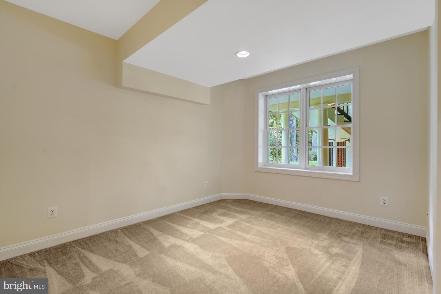 7811 CROWNHURST CT, MCLEAN, Virginia 22102, 6 Bedrooms Bedrooms, ,6 BathroomsBathrooms,Residential,For sale,7811 CROWNHURST CT,VAFX2242912 MLS # VAFX2242912