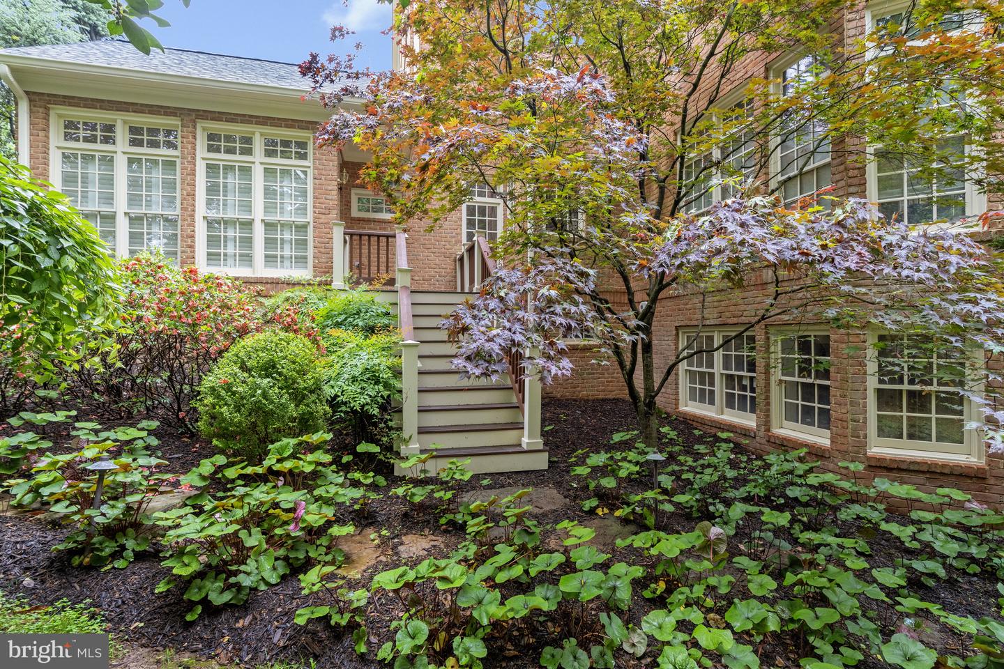 7811 CROWNHURST CT, MCLEAN, Virginia 22102, 6 Bedrooms Bedrooms, ,6 BathroomsBathrooms,Residential,For sale,7811 CROWNHURST CT,VAFX2242912 MLS # VAFX2242912
