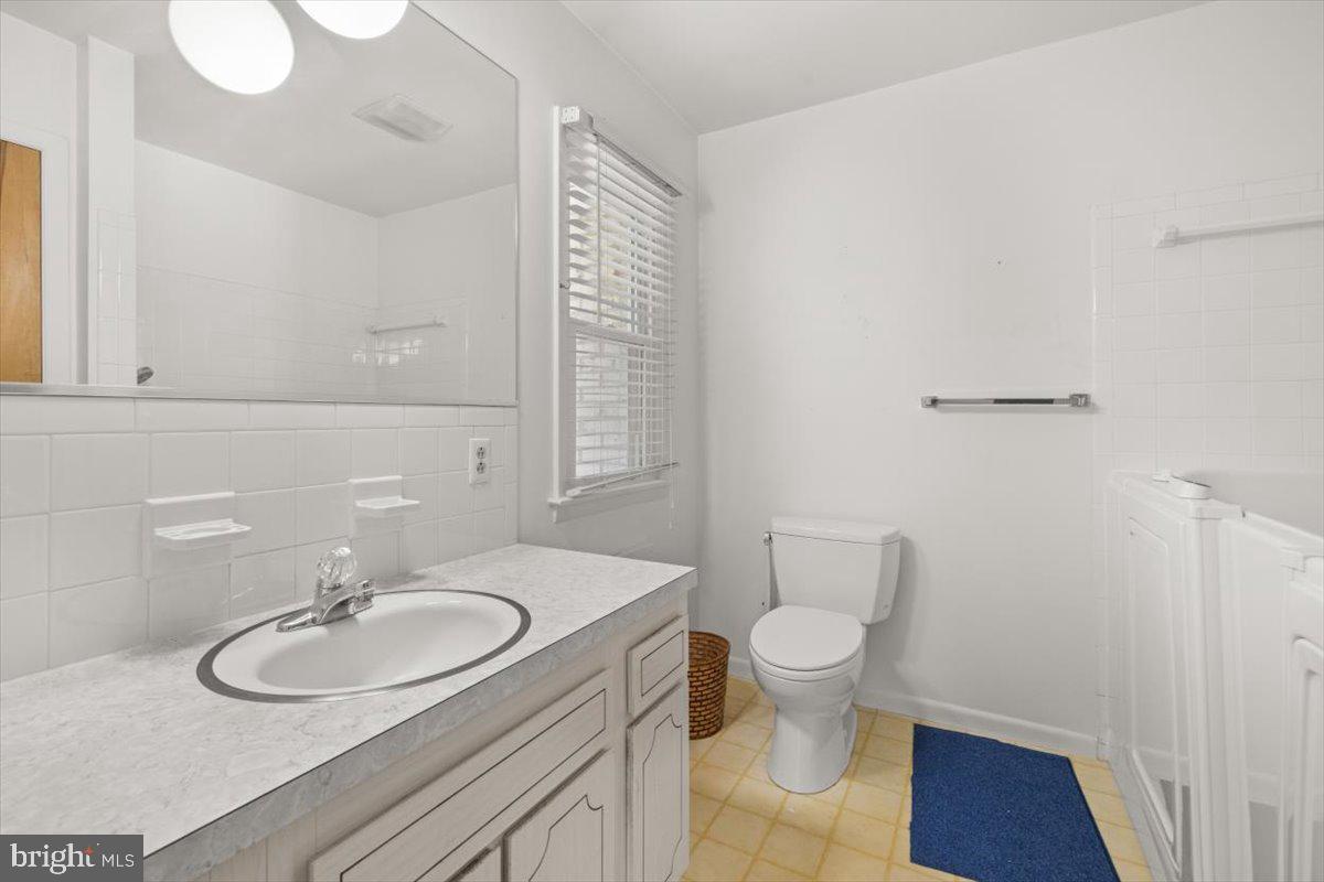 102 SHOCKEY CIR, WINCHESTER, Virginia 22602, 4 Bedrooms Bedrooms, ,3 BathroomsBathrooms,Residential,For sale,102 SHOCKEY CIR,VAFV2034454 MLS # VAFV2034454