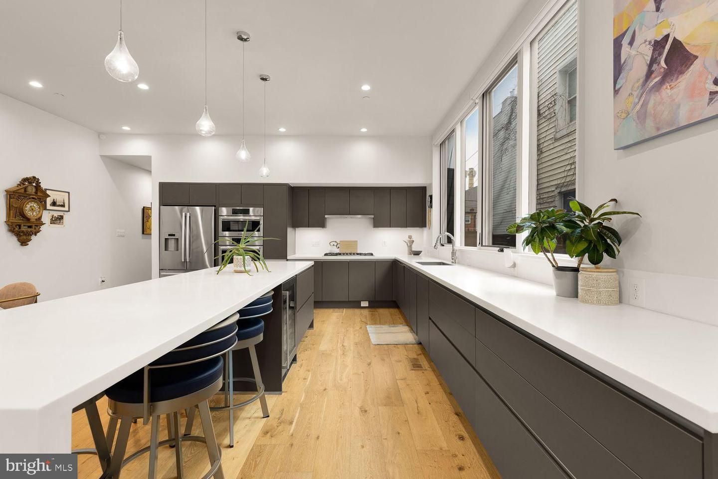 725 KENYON ST NW #1, WASHINGTON, District Of Columbia 20010, 3 Bedrooms Bedrooms, ,2 BathroomsBathrooms,Residential,For sale,725 KENYON ST NW #1,DCDC2202840 MLS # DCDC2202840