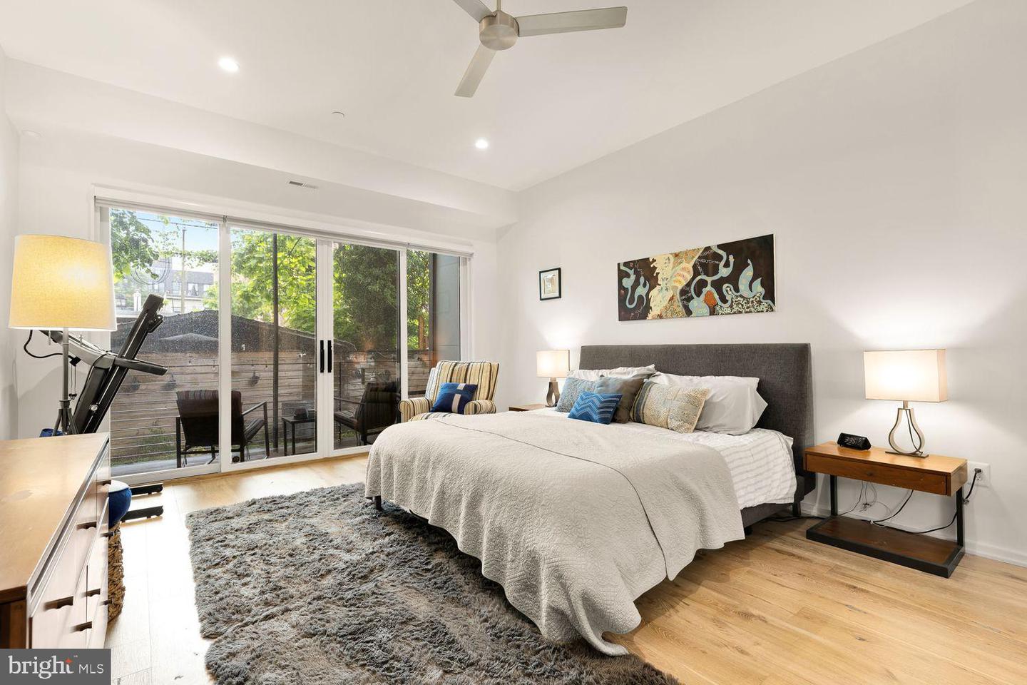 725 KENYON ST NW #1, WASHINGTON, District Of Columbia 20010, 3 Bedrooms Bedrooms, ,2 BathroomsBathrooms,Residential,For sale,725 KENYON ST NW #1,DCDC2202840 MLS # DCDC2202840
