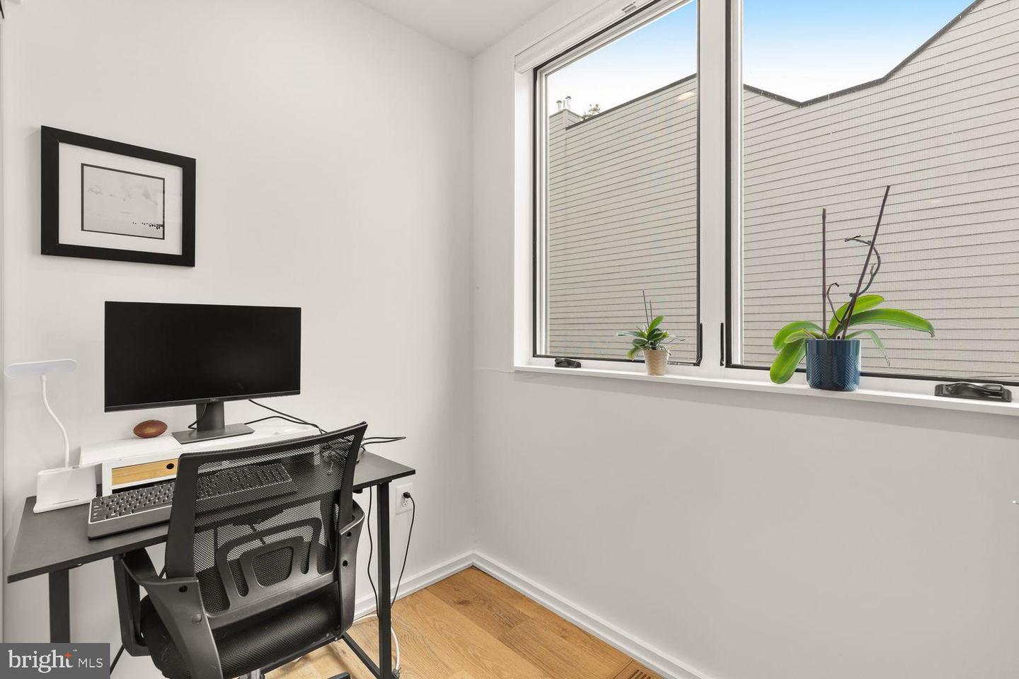 725 KENYON ST NW #1, WASHINGTON, District Of Columbia 20010, 3 Bedrooms Bedrooms, ,2 BathroomsBathrooms,Residential,For sale,725 KENYON ST NW #1,DCDC2202840 MLS # DCDC2202840