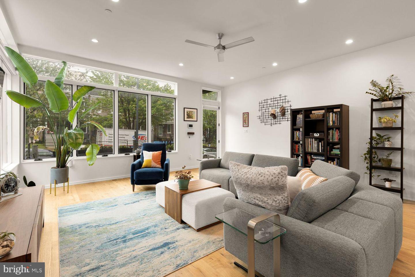 725 KENYON ST NW #1, WASHINGTON, District Of Columbia 20010, 3 Bedrooms Bedrooms, ,2 BathroomsBathrooms,Residential,For sale,725 KENYON ST NW #1,DCDC2202840 MLS # DCDC2202840