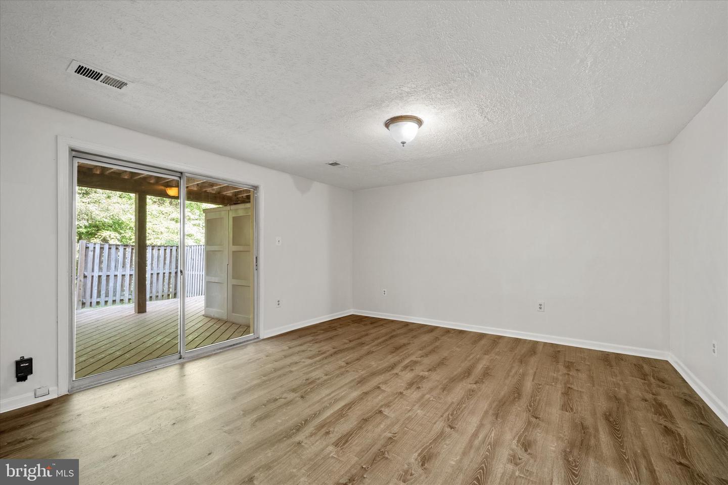 15021 BRIDGEPORT DR, DUMFRIES, Virginia 22025, 3 Bedrooms Bedrooms, ,2 BathroomsBathrooms,Residential,For sale,15021 BRIDGEPORT DR,VAPW2095740 MLS # VAPW2095740