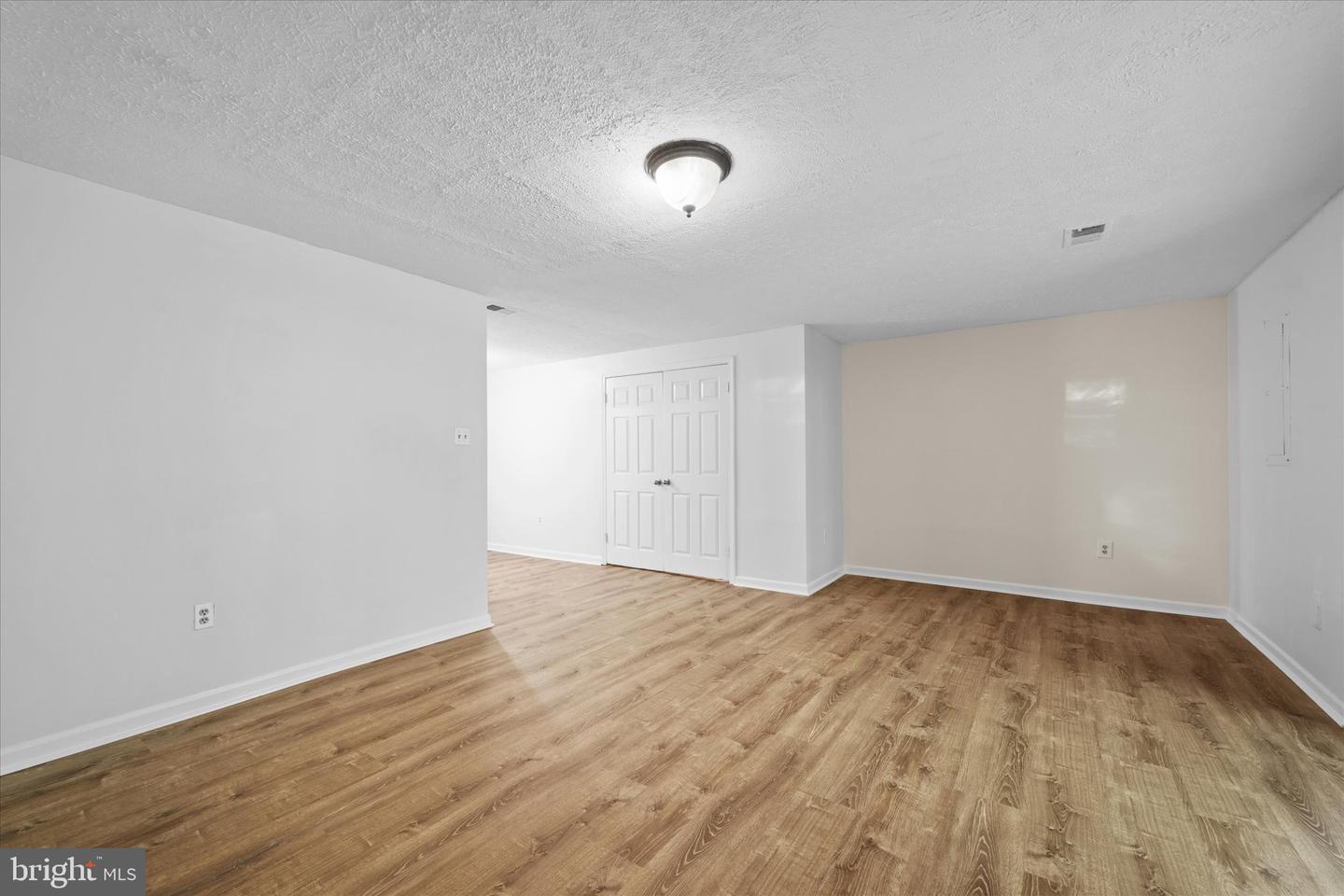 15021 BRIDGEPORT DR, DUMFRIES, Virginia 22025, 3 Bedrooms Bedrooms, ,2 BathroomsBathrooms,Residential,For sale,15021 BRIDGEPORT DR,VAPW2095740 MLS # VAPW2095740