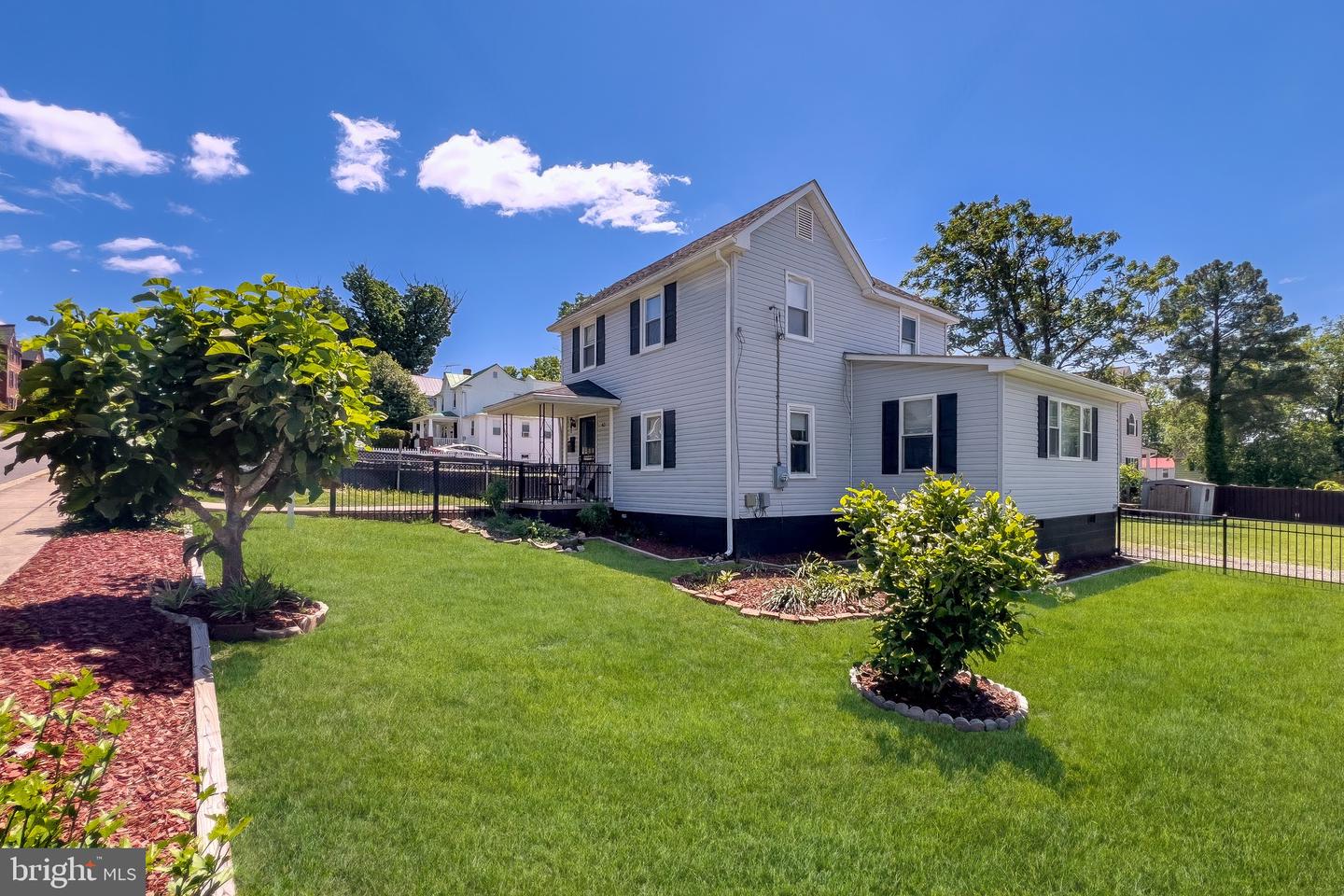 63 MADISON ST, WARRENTON, Virginia 20186, 4 Bedrooms Bedrooms, ,2 BathroomsBathrooms,Residential,For sale,63 MADISON ST,VAFQ2016826 MLS # VAFQ2016826