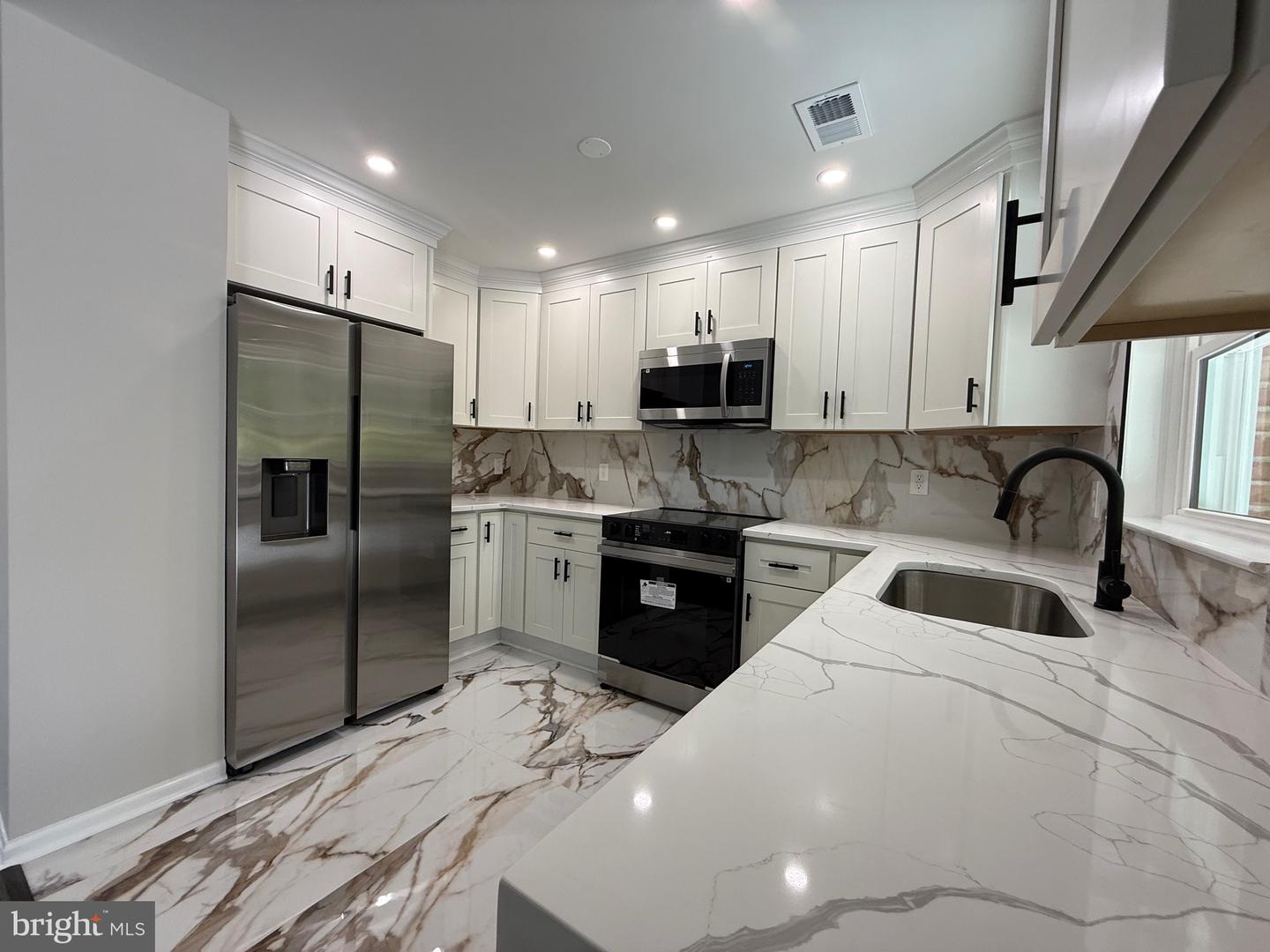 3806 MARGAY CT, ALEXANDRIA, Virginia 22309, 3 Bedrooms Bedrooms, ,1 BathroomBathrooms,Residential,For sale,3806 MARGAY CT,VAFX2243814 MLS # VAFX2243814