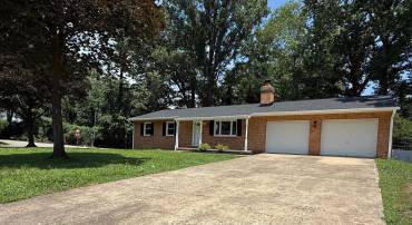 3806 MARGAY CT, ALEXANDRIA, Virginia 22309, 3 Bedrooms Bedrooms, ,1 BathroomBathrooms,Residential,For sale,3806 MARGAY CT,VAFX2243814 MLS # VAFX2243814